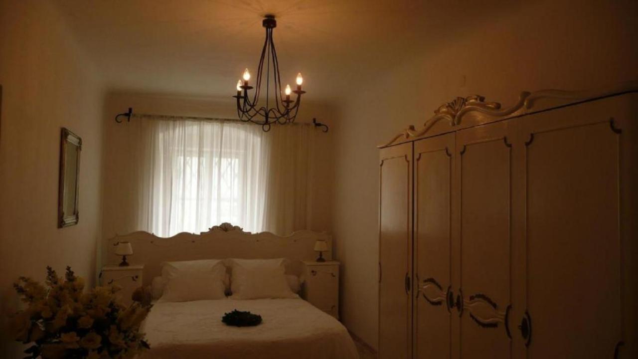 Apartment Dum U Cerneho Beranka Prague Exterior photo